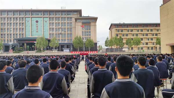 为青春护航 为成长加冕|少林友谊学校开展法治安全教育讲座