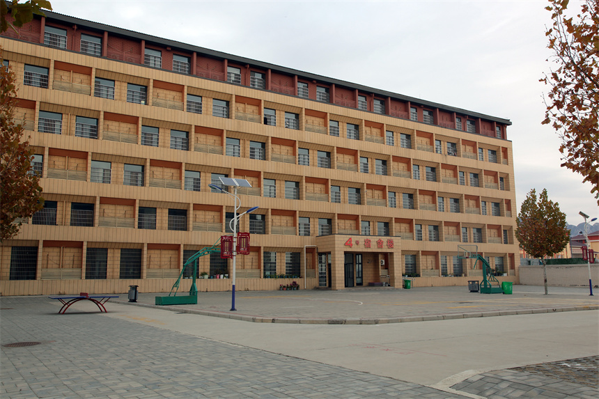 103.jpg