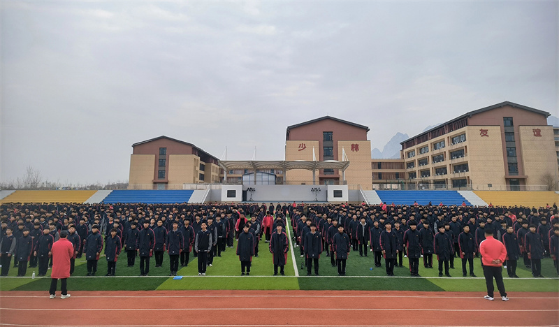 传承雷锋精神 争做时代先锋｜少林友谊学校周一升旗仪式暨学雷锋主题活动