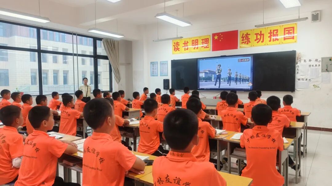 11岁女孩的军旅梦|从胆怯到勇敢，在少林友谊学校，她离梦想更近了